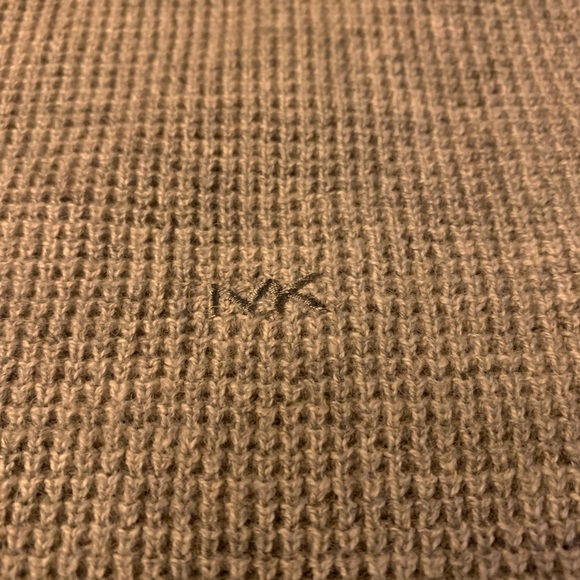 Michael Kors Men’s Sweater Size Large Tan - Picture 4 of 4